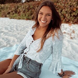 Meet your Posher, Andrea